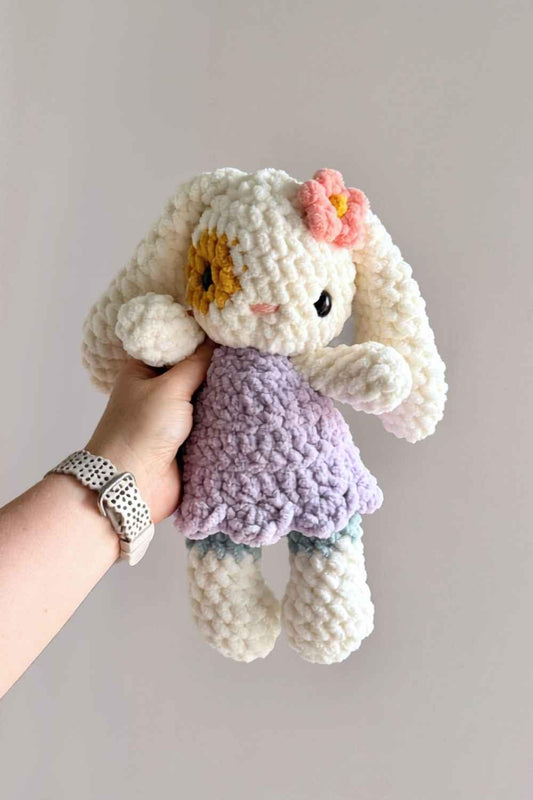 Oak and Marlow LOFTY Prim Bunny Crochet Pattern (Fable Collection)