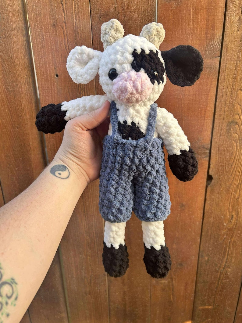 Classic Cow | Low-Sew Plush Amigurumi Pattern | Instant Digital download PDF