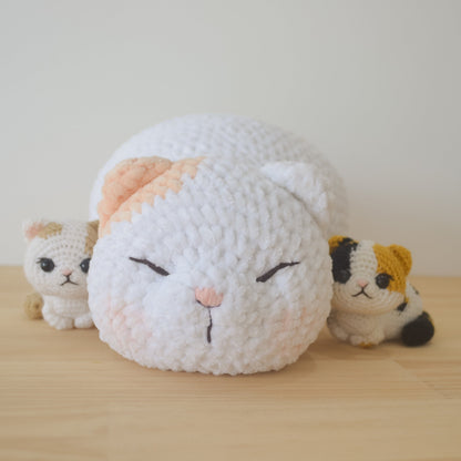 Marshmallow Kittie Crochet Pattern: Amigurumi Cat (PDF Pattern)