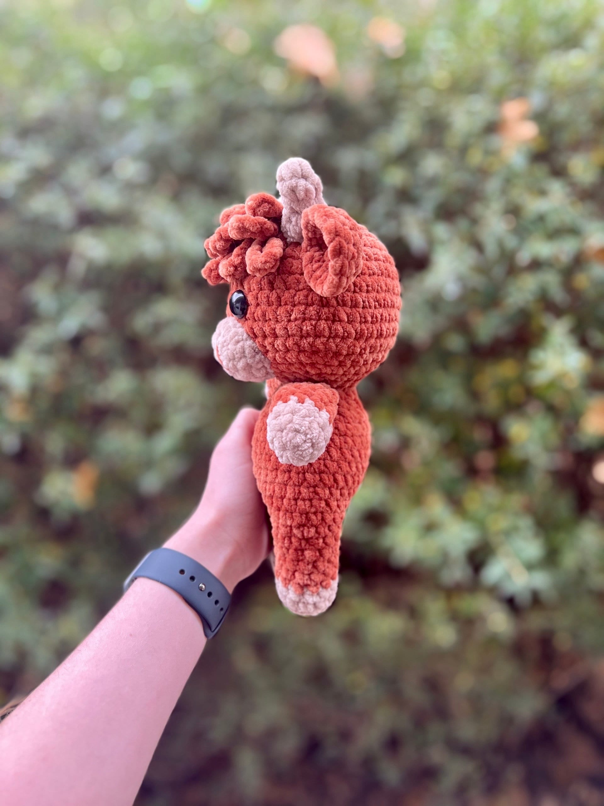 KnotsandSnugglesCo Honey the Highland Cow Crochet Pattern PDF