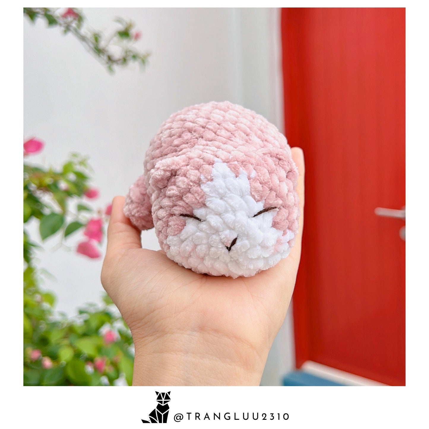 MagicRing Crochet Cat Pattern: NO SEW Amigurumi Palm Loaf (PDF Pattern)