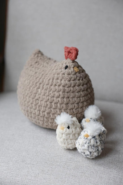 Oak and Marlow Mama Mabel Mod Crochet Pattern
