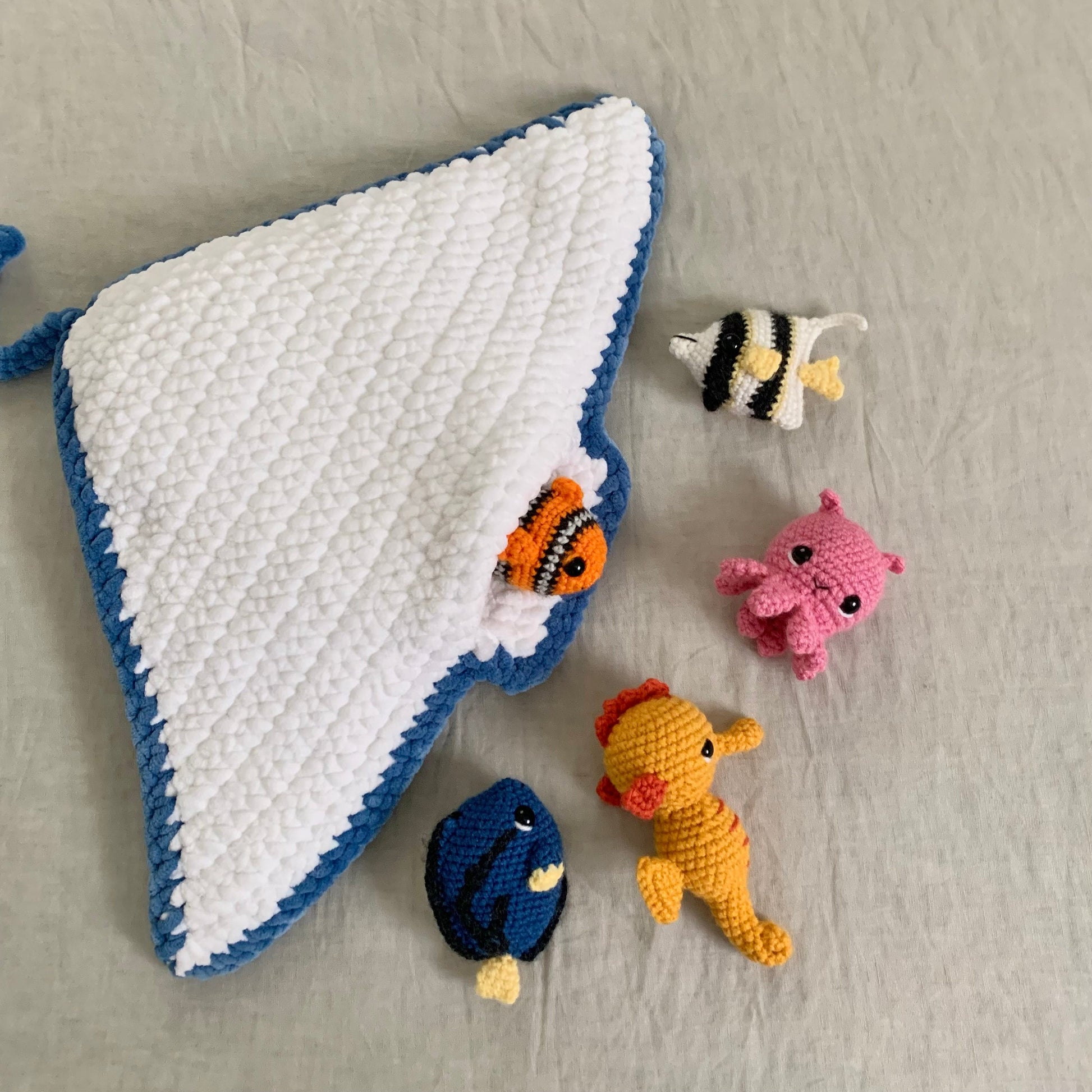 Ray and 8 Sea Friends No-Sew Crochet Pattern Pack PDF