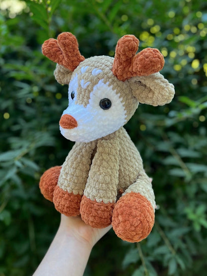 KnotsandSnugglesCo Darla the Deer Amigurumi Crochet Pattern PDF