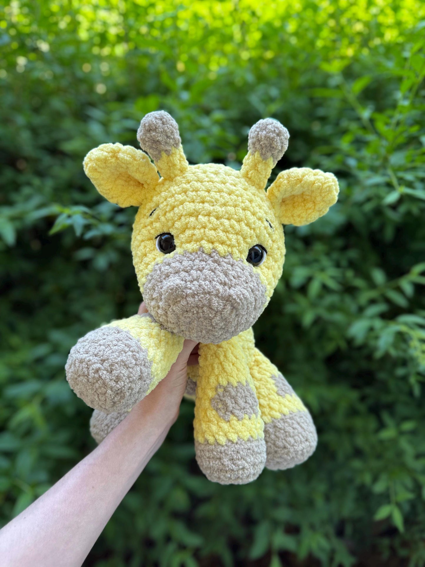 KnotsandSnugglesCo Ginny the Giraffe Crochet Pattern PDF