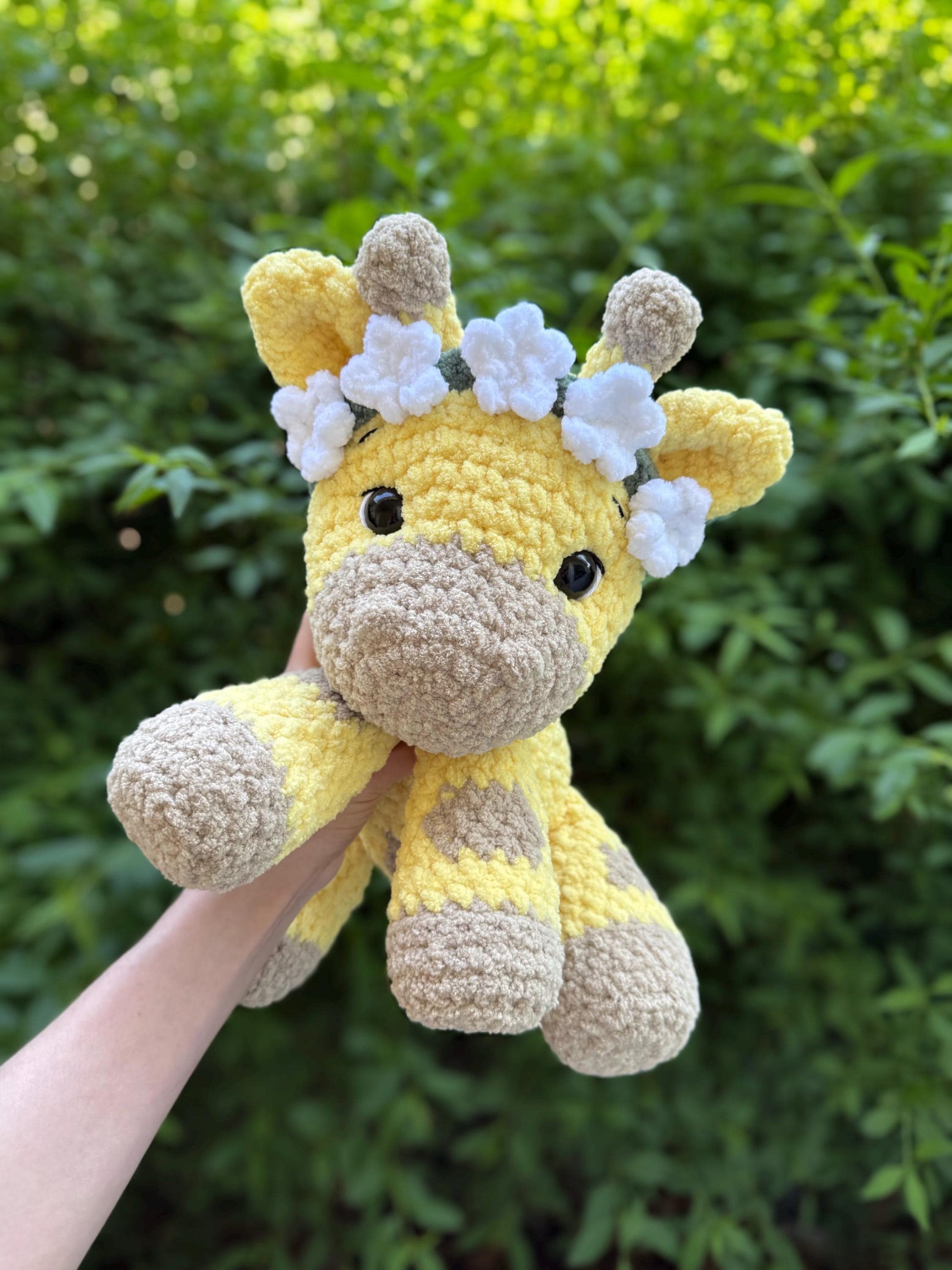 KnotsandSnugglesCo Ginny the Giraffe Crochet Pattern PDF