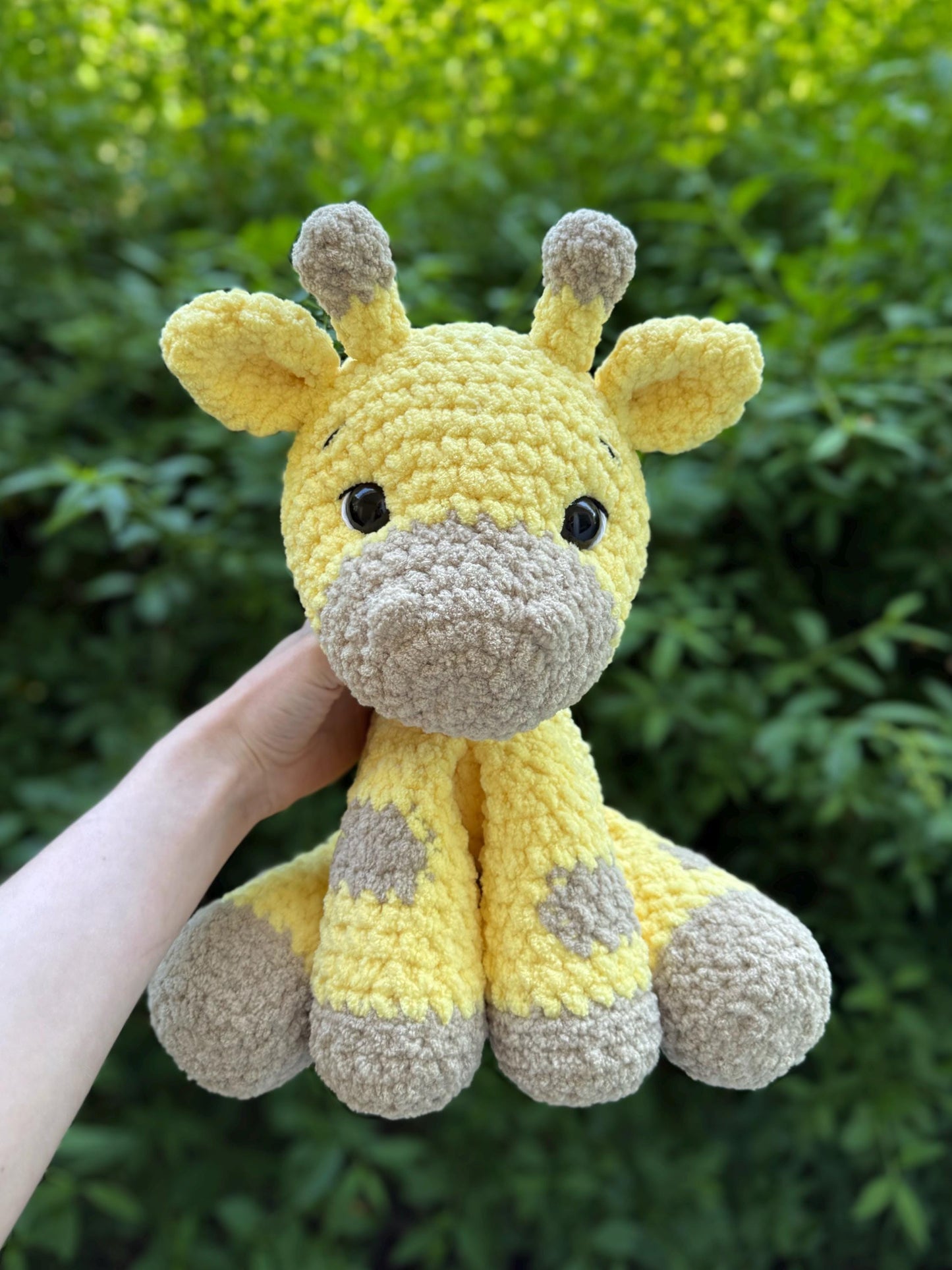 KnotsandSnugglesCo Ginny the Giraffe Crochet Pattern PDF
