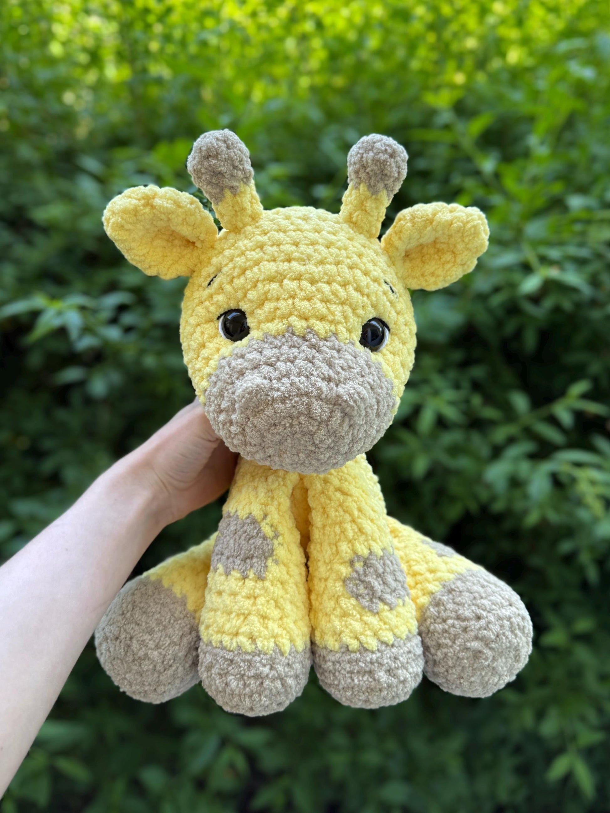 KnotsandSnugglesCo Ginny the Giraffe Crochet Pattern PDF