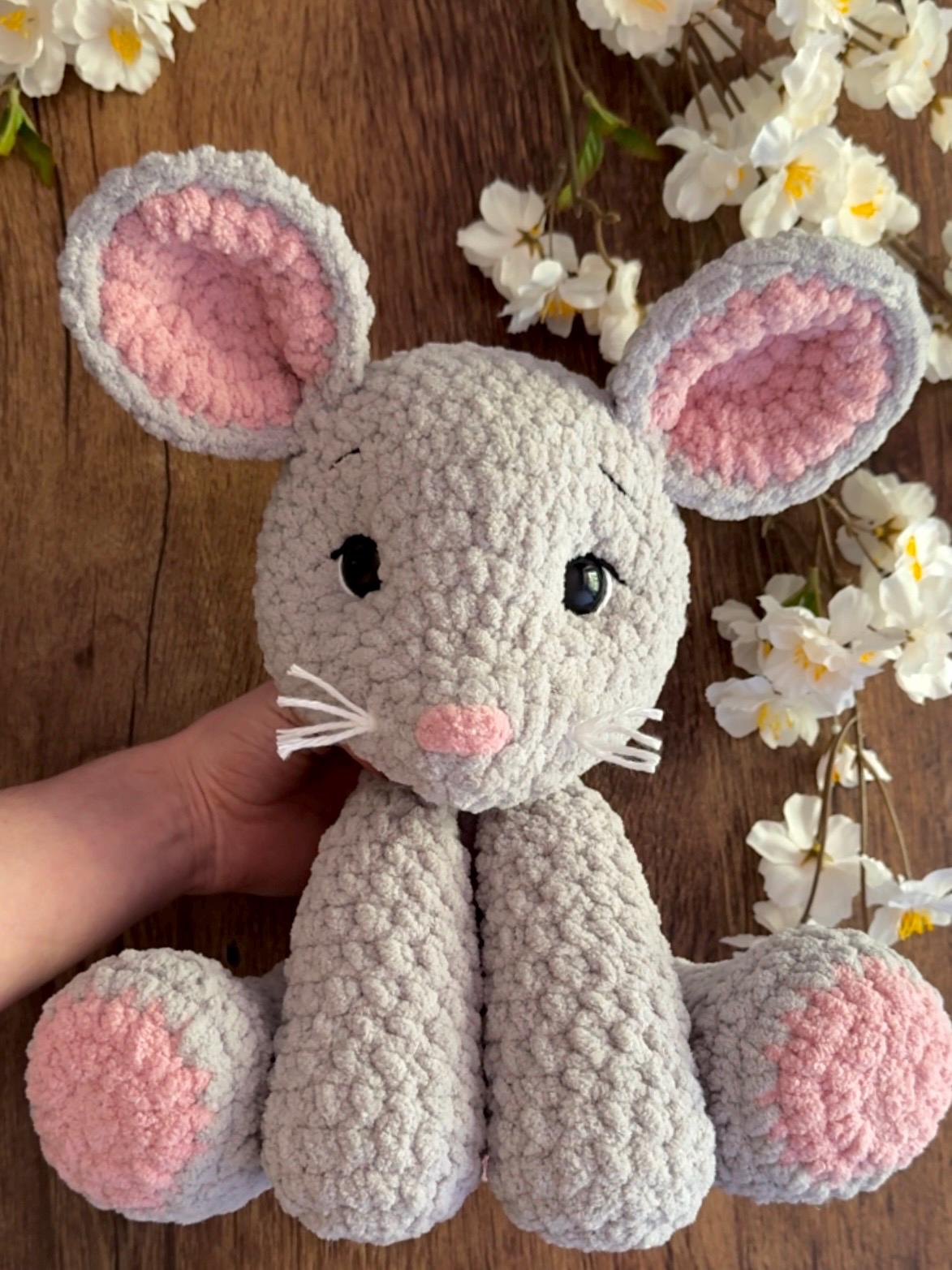 KnotsandSnugglesCo Mia the Mouse Amigurumi Crochet Pattern PDF