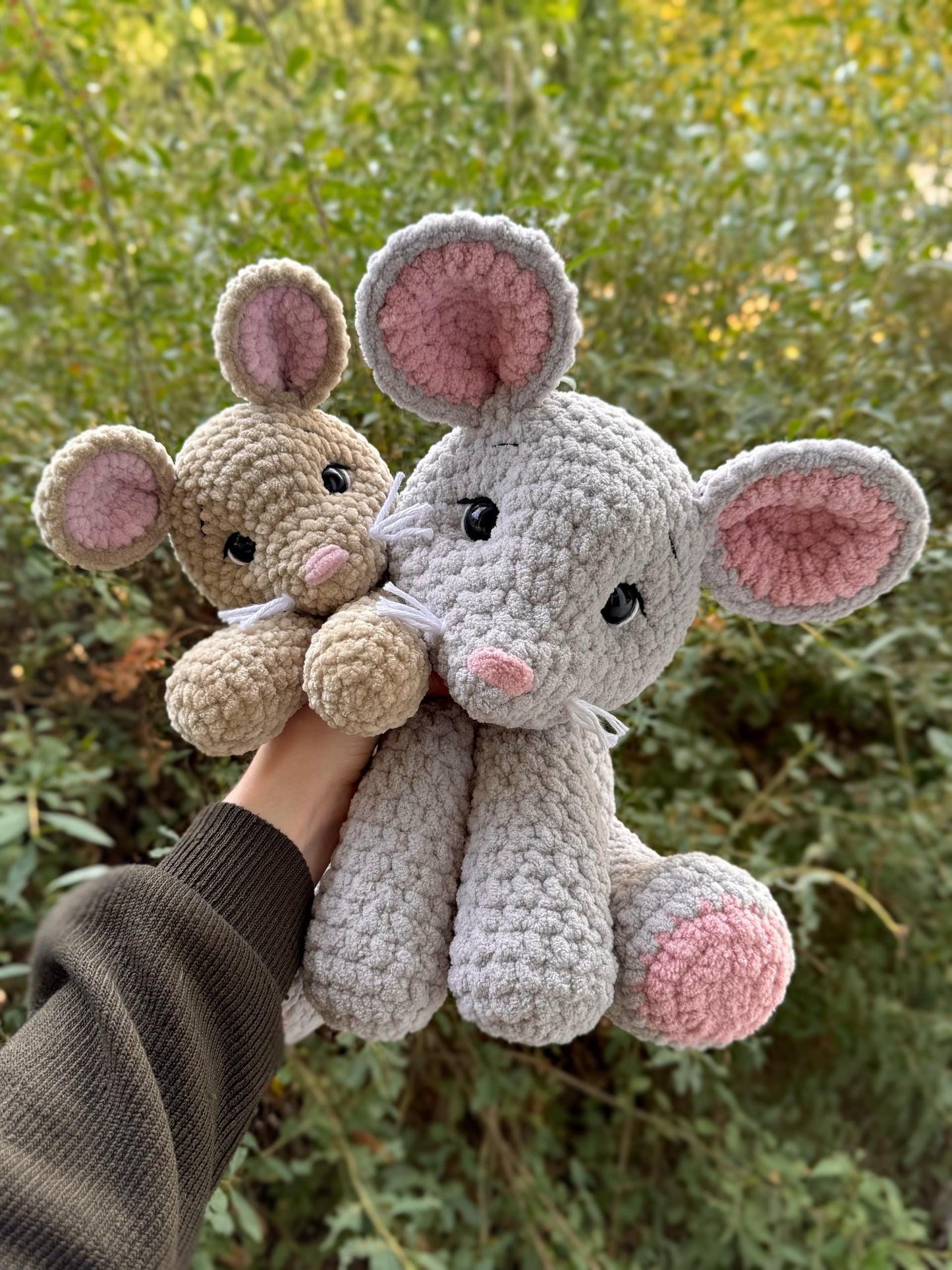 KnotsandSnugglesCo Mia the Mouse Amigurumi Crochet Pattern PDF