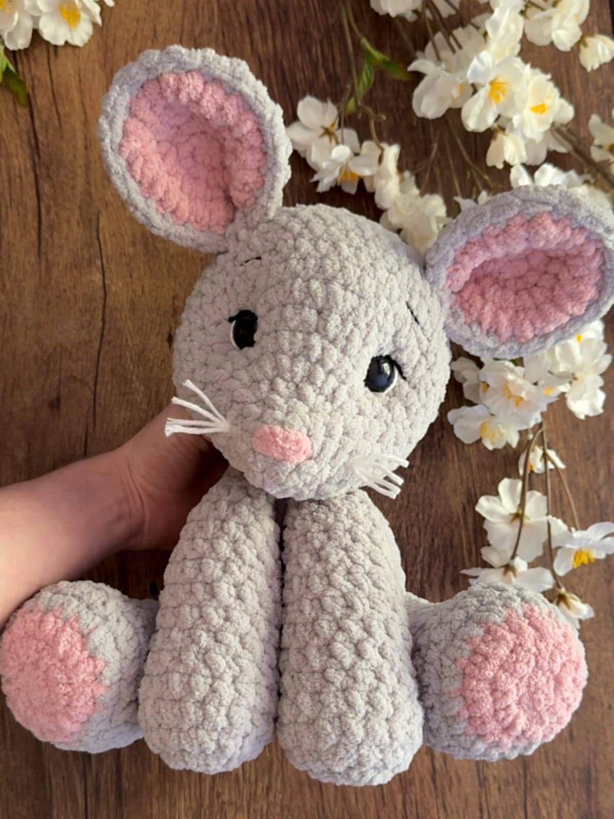 KnotsandSnugglesCo Mia the Mouse Amigurumi Crochet Pattern PDF