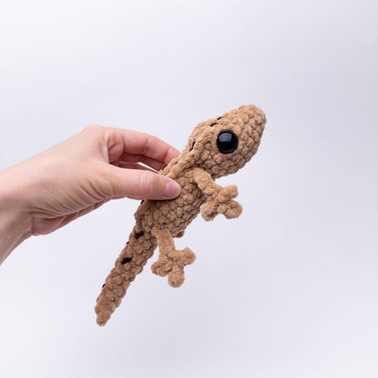 TheresasCrochetShop No Sew Gavin the Gecko Amigurumi Crochet Pattern PDF