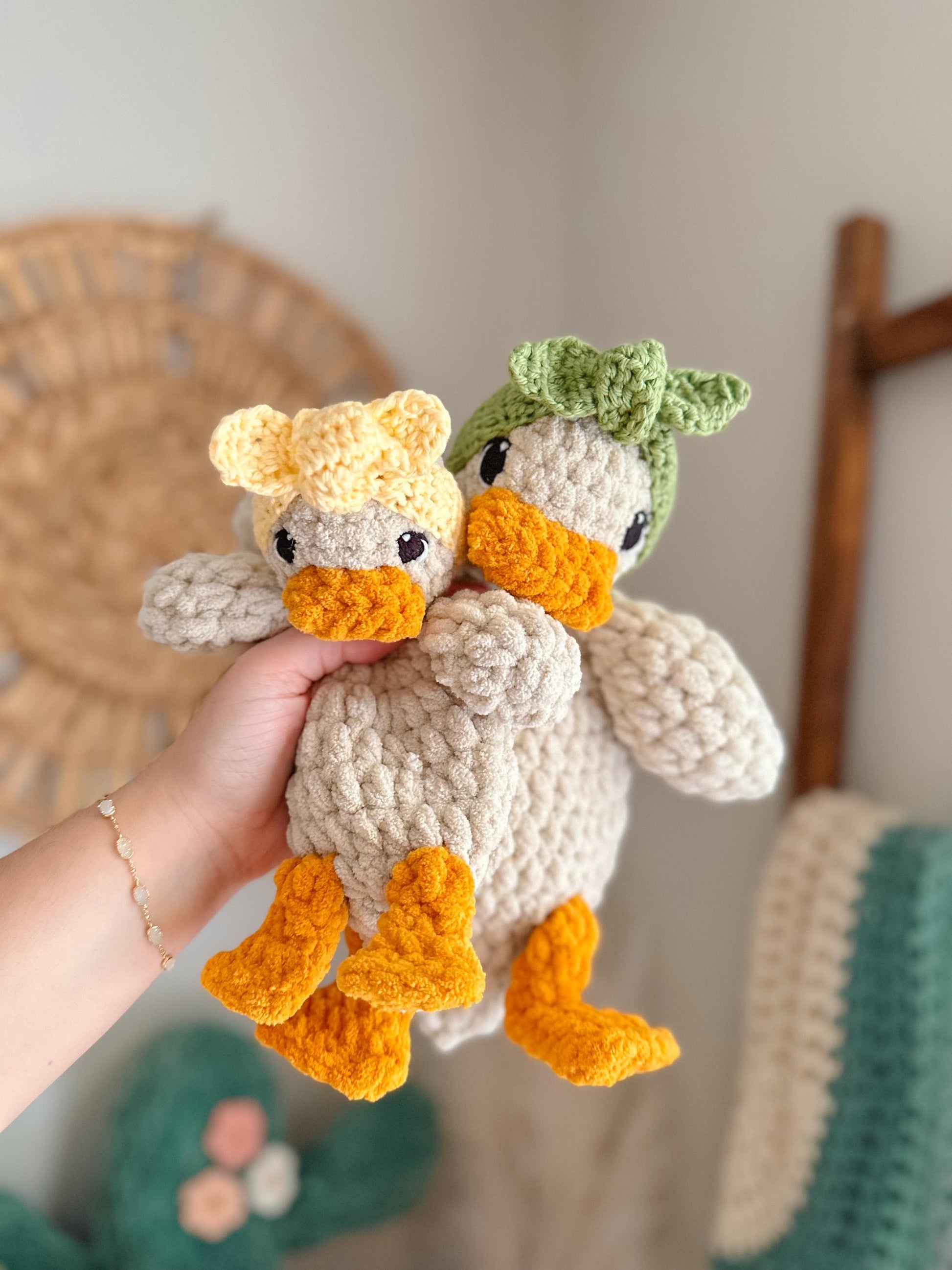 Della Duck Lovey Crochet Pattern: Low Sew Amigurumi (PDF Pattern)