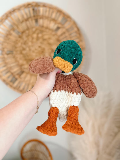 Della Duck Lovey Crochet Pattern: Low Sew Amigurumi (PDF Pattern)