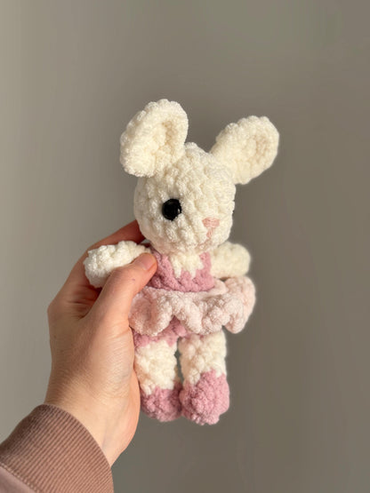 Oak and Marlow Baby Brie Mouse Crochet Pattern (Fable Collection)