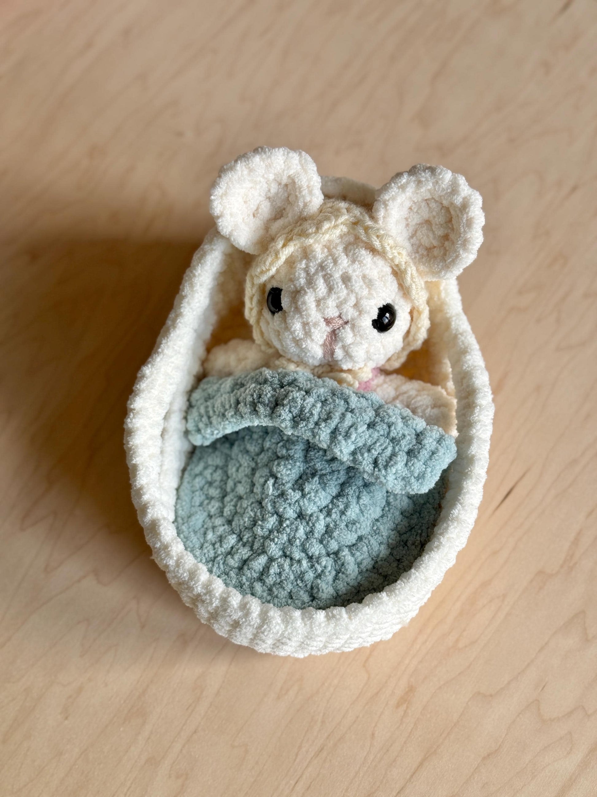 Oak and Marlow Baby Brie Mouse Crochet Pattern (Fable Collection)
