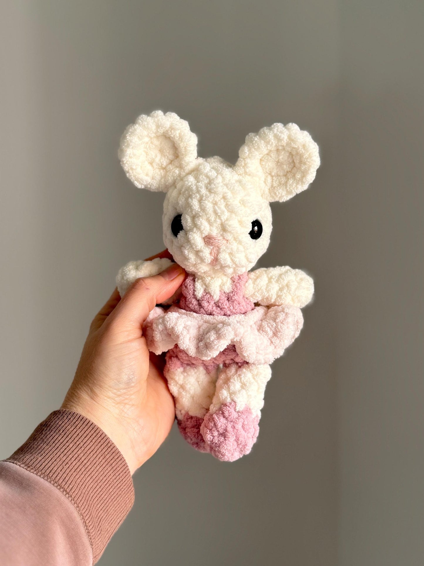 Oak and Marlow Baby Brie Mouse Crochet Pattern (Fable Collection)