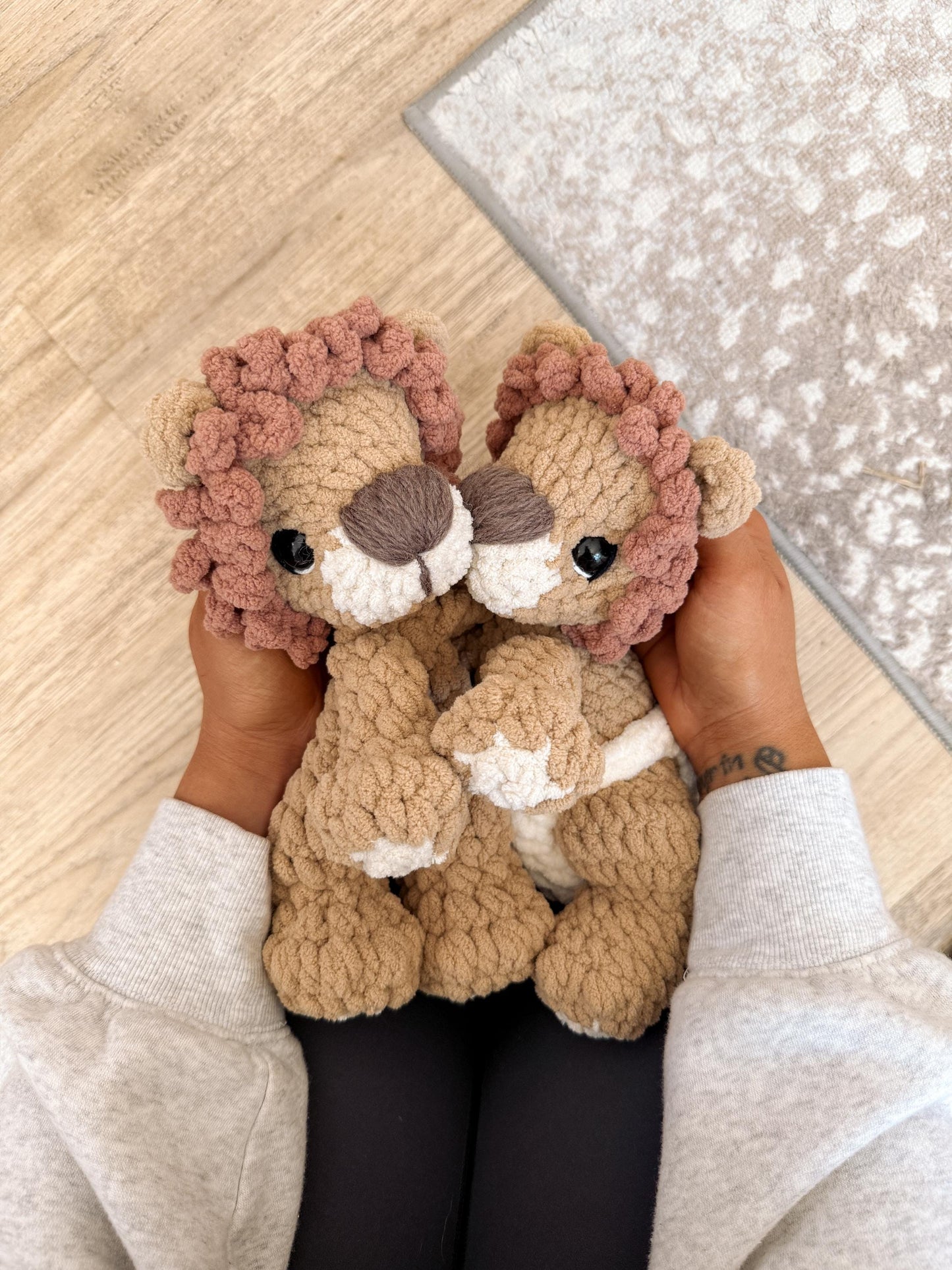 BkayCrochetCo Leo the Lion SNUGGLER and STUFFIE Amigurumi Crochet Pattern PDF