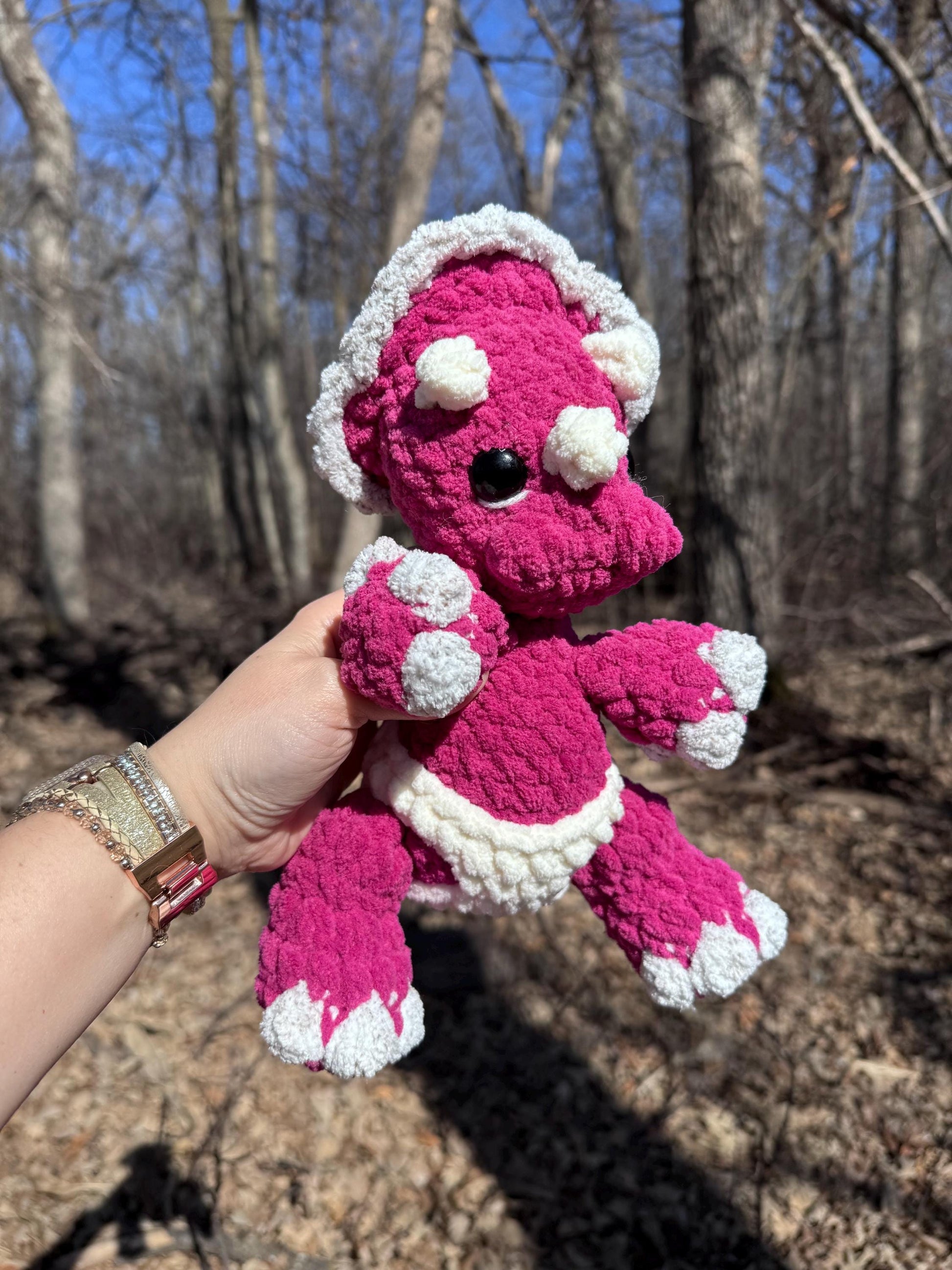 BkayCrochetCo ITTY Indie the Ittysaurus with Triceratops Mod STUFFIE Amigurumi Crochet Pattern PDF