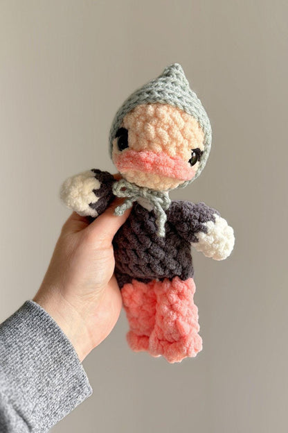 Oak and Marlow Baby Ellie Ostrich Crochet Pattern (Fable Collection)