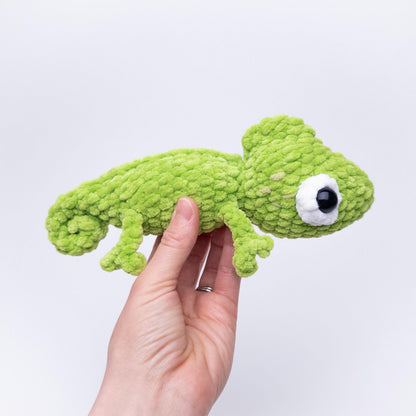 TheresasCrochetShop Low Sew Cosmo the Chameleon Amigurumi Crochet Pattern PDF