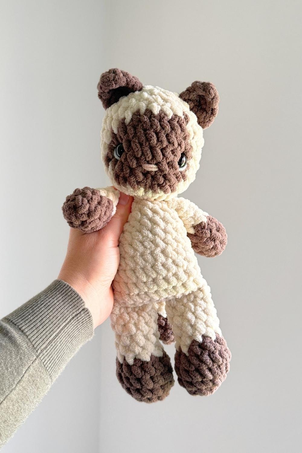 Oak and Marlow LOFTY Tilly Cat Crochet Pattern (Fable Collection)