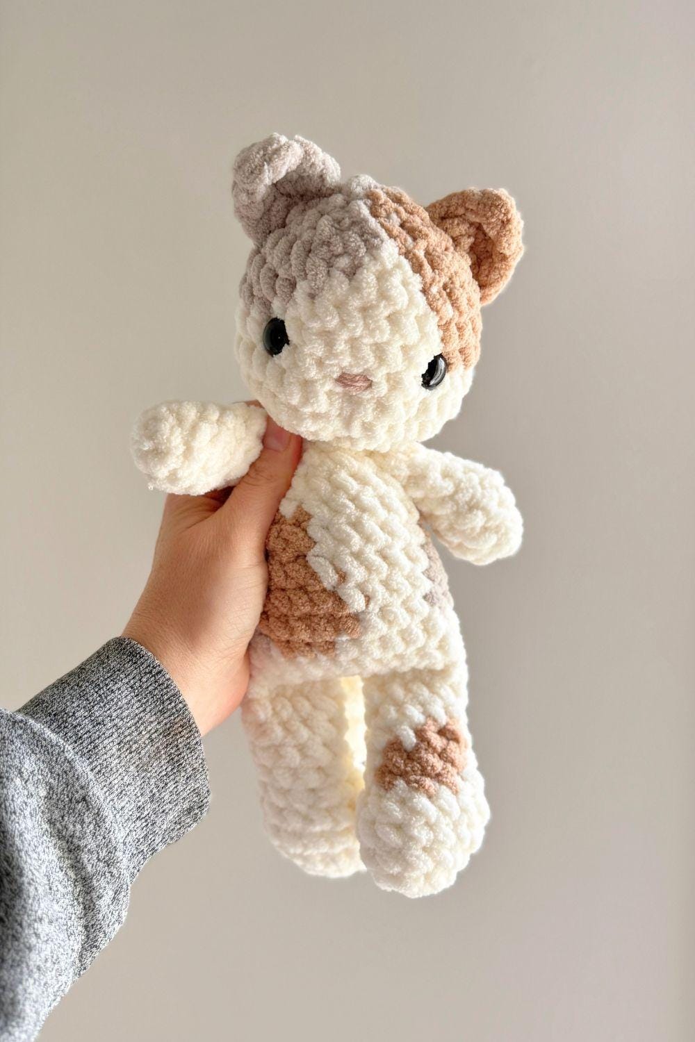 Oak and Marlow LOFTY Tilly Cat Crochet Pattern (Fable Collection)
